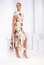 Load image into Gallery viewer, Kevan Jon - Didi drape - Champagne Floral
