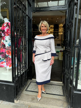 Load image into Gallery viewer, ‼️ 1 left ‼️ Size 10 - Veni Infantino - 992001A - Taupe / Navy