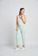 Load image into Gallery viewer, Size 16 & 18 PINNS - 581CT MINT