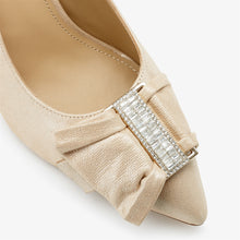 Load image into Gallery viewer, Capollini - Elinor Jewel - Sand