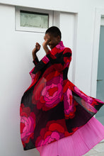 Load image into Gallery viewer, ALQUEMA - Dress / Coat - Pink Roses / Black dress