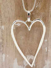 Load image into Gallery viewer, Jess & Lou  - NK142 HOLLOW HEART