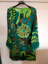 Load image into Gallery viewer, Carla Ruiz - 50633 - tunic / feathers
