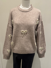 Load image into Gallery viewer, PARAMOUR - BOW JUMPER 8060