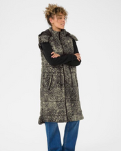 Load image into Gallery viewer, CREAM - GAIAGRO PRINTED VEST