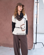 Load image into Gallery viewer, NAYA - NAW25 307 Placement Cube Print Top