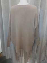Load image into Gallery viewer, PARAMOUR - FRINGE JUMPER 8053