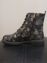Load image into Gallery viewer, LUNAR - DAZZLE BLACK FLORAL BOOT