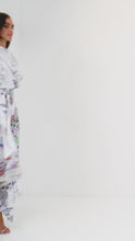 Load and play video in Gallery viewer, Size 8/10 Kevan Jon - Emilia Pleat - Ombre Floral