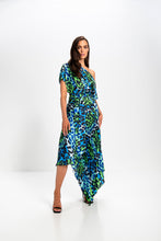 Load image into Gallery viewer, Kevan Jon - Mila Pleat Knee - Leo Satin
