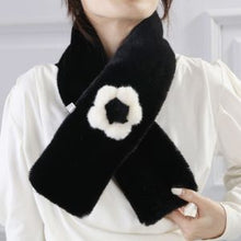 Load image into Gallery viewer, QB - PCHA - 025 - Flower trim snood
