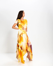 Load image into Gallery viewer, Kevan Jon - Emilia Pleat - Sorbet Crepe Lemon
