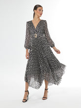 Load image into Gallery viewer, Carla Ruiz - 51072 - Pleated Dress
