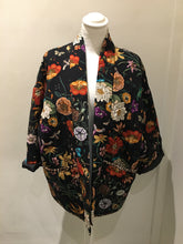 Load image into Gallery viewer, ‼️ 1 left ‼️ QBAW24 - SC  - PRINT JACKET
