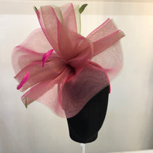 Load image into Gallery viewer, Snoxell &amp; Gwyther - SG/RJ 2403 Fascinator
