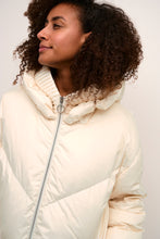 Load image into Gallery viewer, CREAM - CHARLOTT JACKET BEIGE
