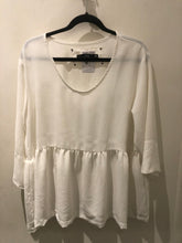 Load image into Gallery viewer, Sizes 14 &amp; 16 TARA VAO  - LINDA TOP 2130 ECRU
