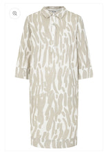 Load image into Gallery viewer, ‼️ 1 left ‼️ Alice Collins - BETH Dress
