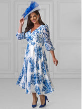 Load image into Gallery viewer, Size 26 Dressed Up - DU593K - Cobalt / Ivory Print
