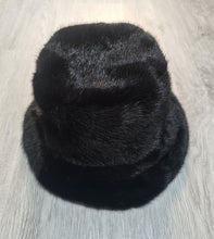 Load image into Gallery viewer, Malissa J - GC20115 - FAUX FUR HAT
