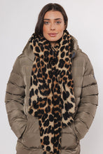 Load image into Gallery viewer, RINO &amp; PELLE - MALIN SCARF - LEOPARD
