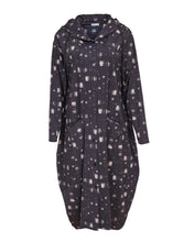 Load image into Gallery viewer, ‼️ 1 left ‼️ Size 14 NAYA - NAW24 279 - Blur Print Coat
