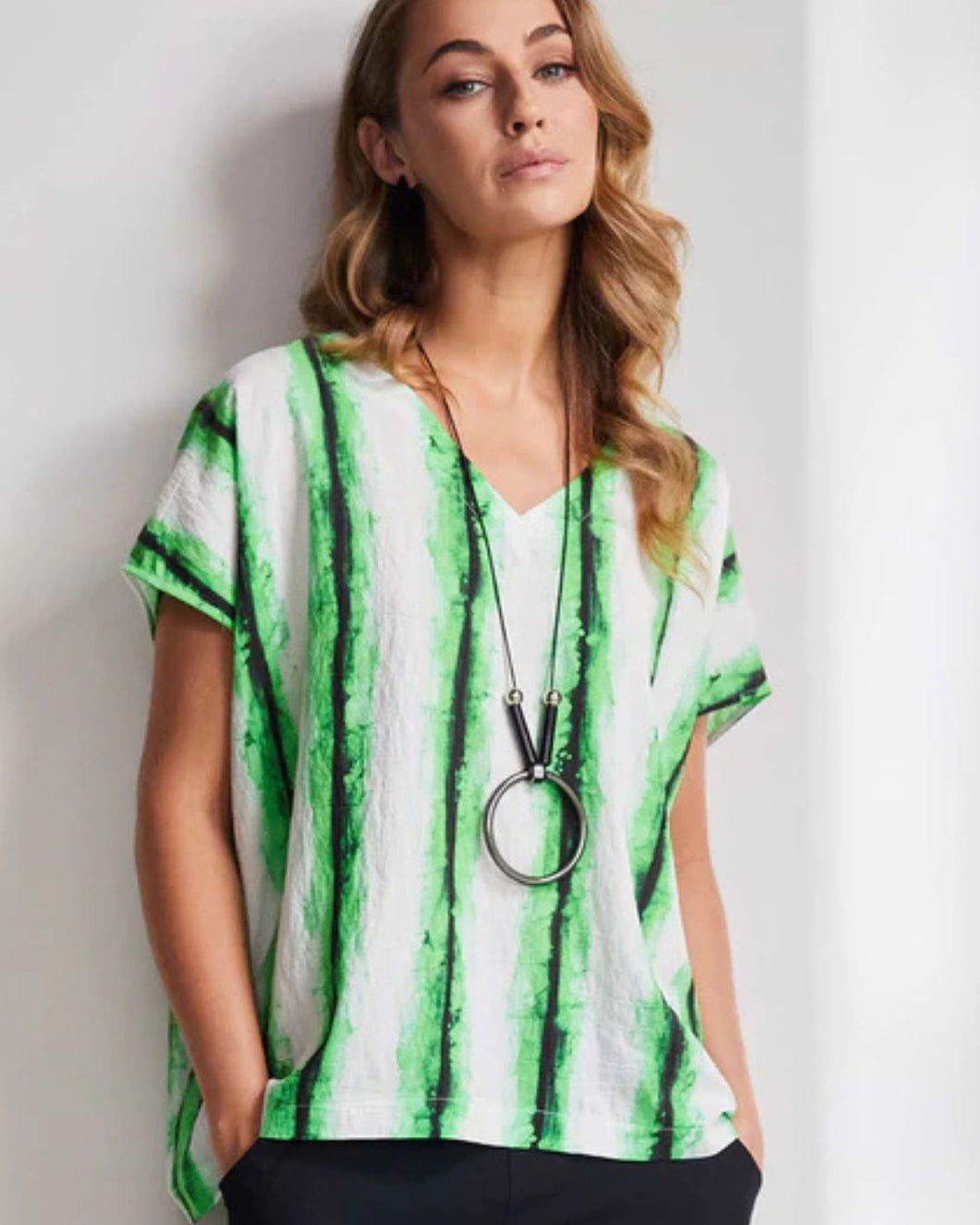 ‼️ 1 left ‼️ NAYA - NAS25 158 Striped V Top