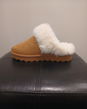 Load image into Gallery viewer, LUNAR - NEVIS TAN SLIPPER
