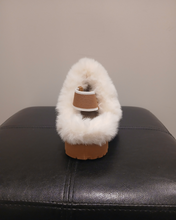 Load image into Gallery viewer, LUNAR - NEVIS TAN SLIPPER
