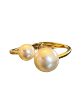 Load image into Gallery viewer, QB25 Gold Pearl Statement Bracelet open bracelet with twin pearl detailing elegant women’s jewellery piece perfect for day to night and occasionwear styling.
