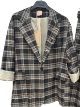 Load image into Gallery viewer, QBAW25 MC Otto checked blazer with single-breasted design and rolled sleeves-women’s versatile tailored jacket for smart-casual and evening outfits.
