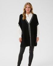 Load image into Gallery viewer, CREAM - RAMS KNIT PONCHO
