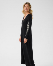 Load image into Gallery viewer, CREAM - VILLEA EMBRD KNIT DRESS
