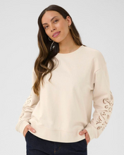 Load image into Gallery viewer, CREAM - JOSIE SWEATSHIRT
