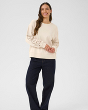 Load image into Gallery viewer, CREAM - JOSIE SWEATSHIRT
