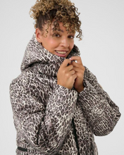Load image into Gallery viewer, CREAM - GAIAGRO LONG PRINTED JACKET
