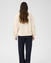 Load image into Gallery viewer, CREAM - JOSIE SWEATSHIRT

