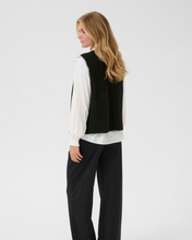 Load image into Gallery viewer, CREAM - TIMMIE KNIT VEST
