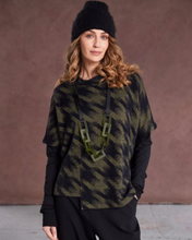 Load image into Gallery viewer, NAYA - NAW25 244 Knit Top
