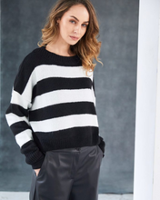 Load image into Gallery viewer, NAYA - NAW25 260 Leatherette Wide Leg
