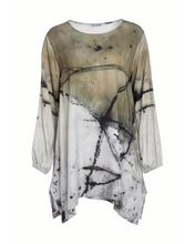 Load image into Gallery viewer, NAYA - NAW25 149 Abstract Print Top
