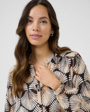 Load image into Gallery viewer, CREAM - TIAH SHIRT
