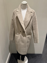 Load image into Gallery viewer, Rino &amp; Pelle Ivon Birch Reversible Coat
