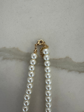 Load image into Gallery viewer, Nouvelle Pearl Necklace
