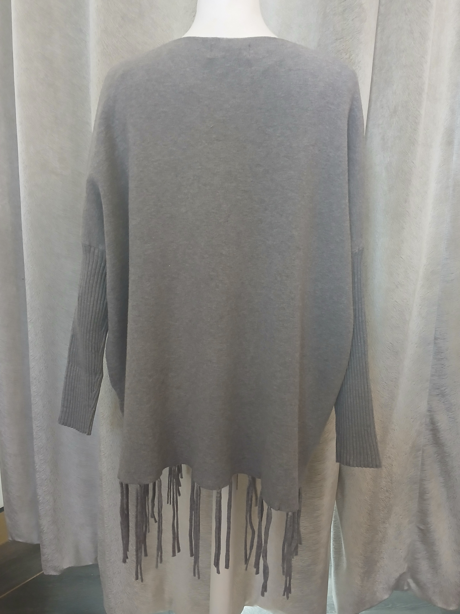 PARAMOUR - FRINGE JUMPER 8053