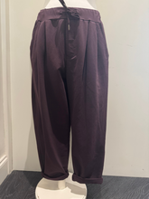 Load image into Gallery viewer, Deck By Decollage 825231E Mulberry Barrel Jogger
