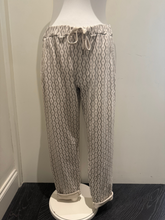 Load image into Gallery viewer, Deck By Decollage 818171 Beige Joggers
