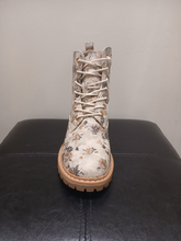 Load image into Gallery viewer, LUNAR - DAZZLE BEIGE FLORAL BOOT
