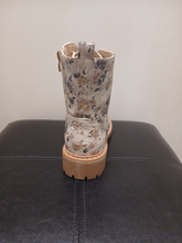 Load image into Gallery viewer, LUNAR - DAZZLE BEIGE FLORAL BOOT
