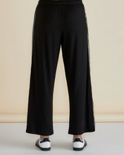 Load image into Gallery viewer, BETTY - EVELYN WIDE LEG JOGGER
